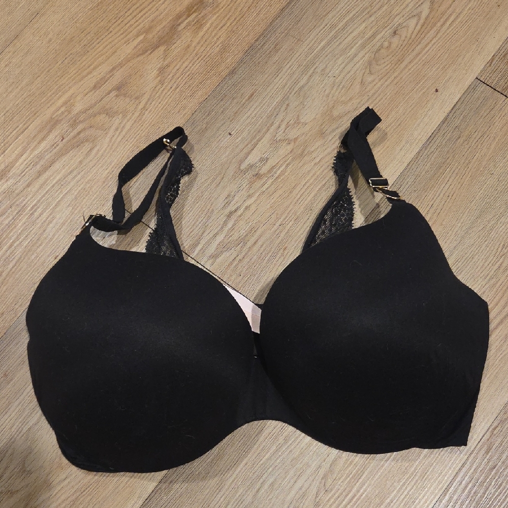 Victoria's Secret Black Bra with Lace Accents